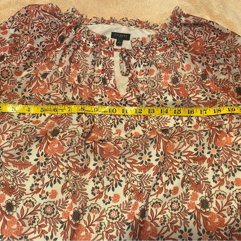 Lightweight chiffon-like peach/pink beige brown Women's almost tunic length top - Picture 4 of 10